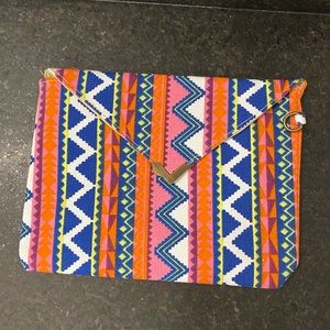 Patterned clutch / wristlet